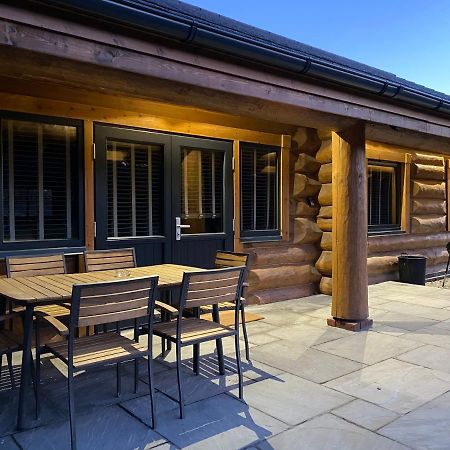 Ewes Water Log Cabins Langholm Luaran gambar