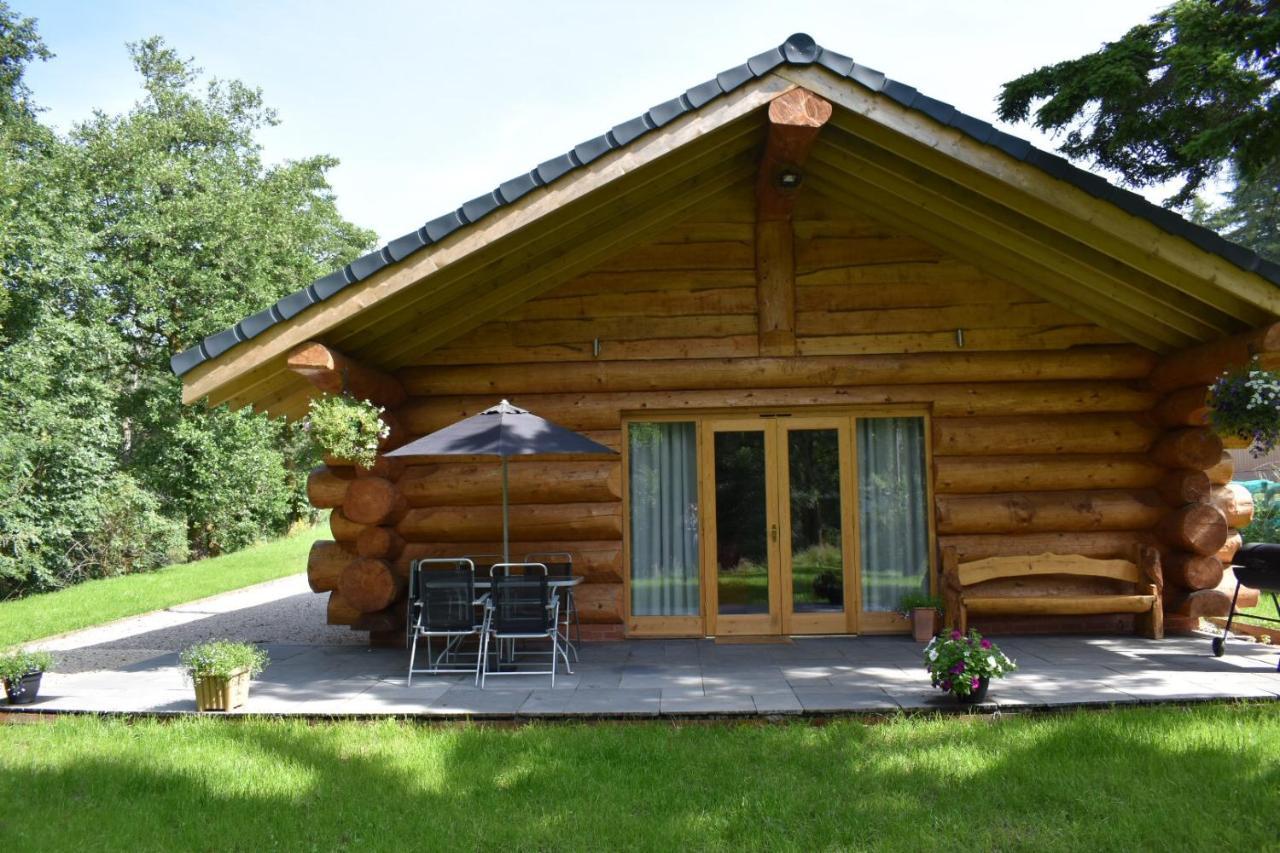 Ewes Water Log Cabins Langholm Luaran gambar