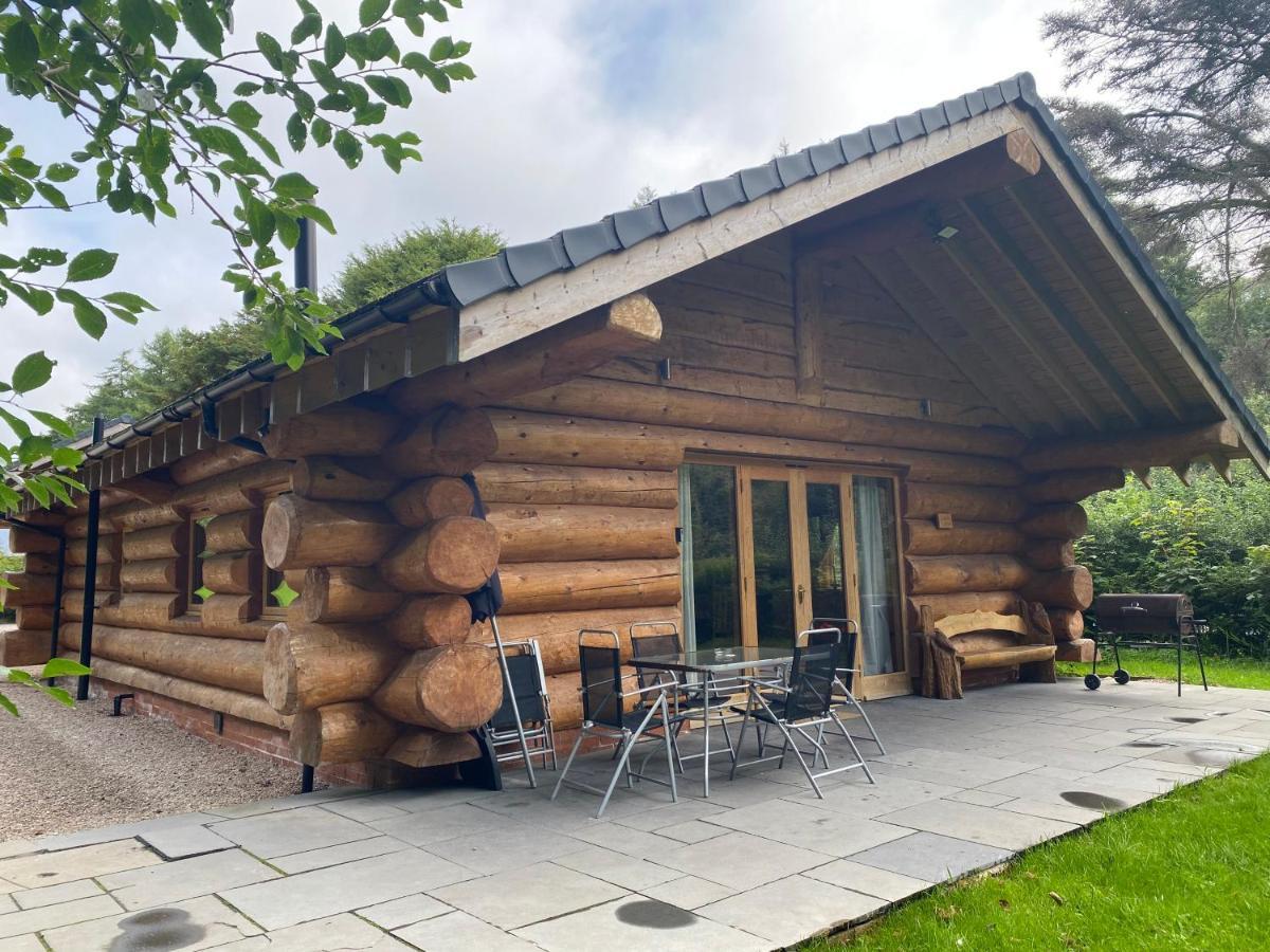 Ewes Water Log Cabins Langholm Luaran gambar